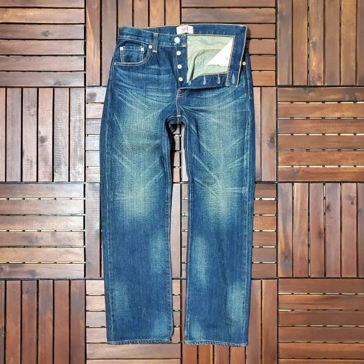 00s Levis 501 (31 inch)